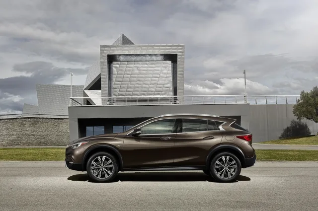 Infiniti QX30 (Инфинити Куикс30) кроссовер — 14