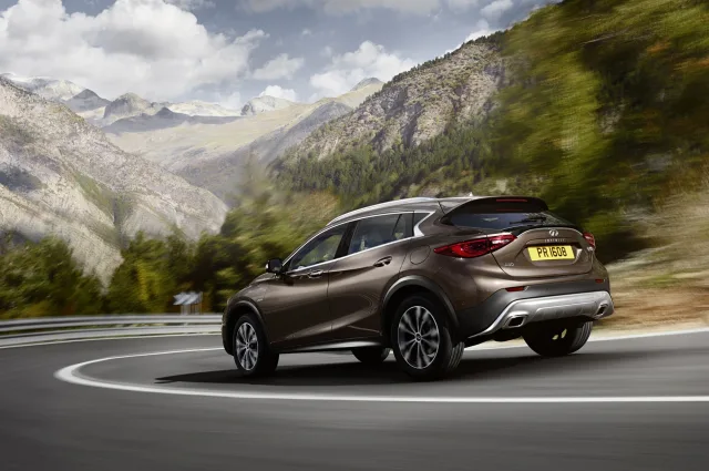 Infiniti QX30 (Инфинити Куикс30) кроссовер — 15