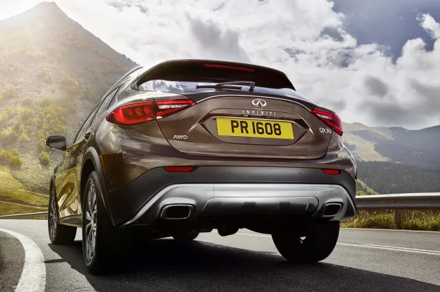 Infiniti QX30 (Инфинити Куикс30) кроссовер — 16