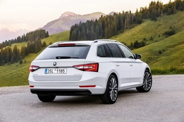 Skoda Superb Combi 1.5 TSI MT Ambition — 5