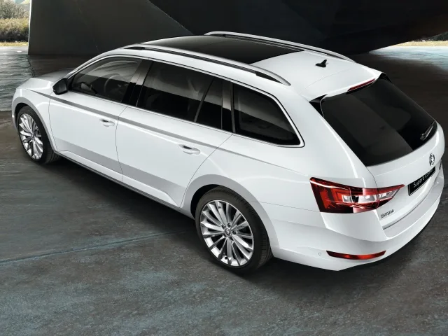 Skoda Superb Combi 1.5 TSI MT Ambition — 6