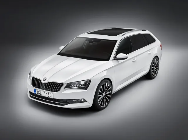 Skoda Superb Combi 1.5 TSI MT Ambition — 9