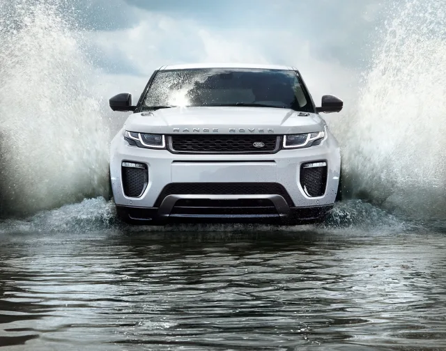 Land Rover Range Rover Evoque 2015 (Ленд Ровер Эвок) кроссовер — 2