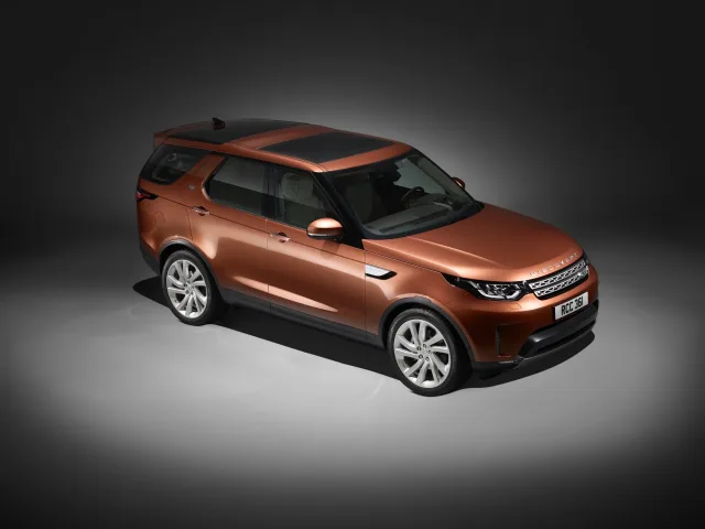 Land Rover Discovery 5 2017 SUV — 7