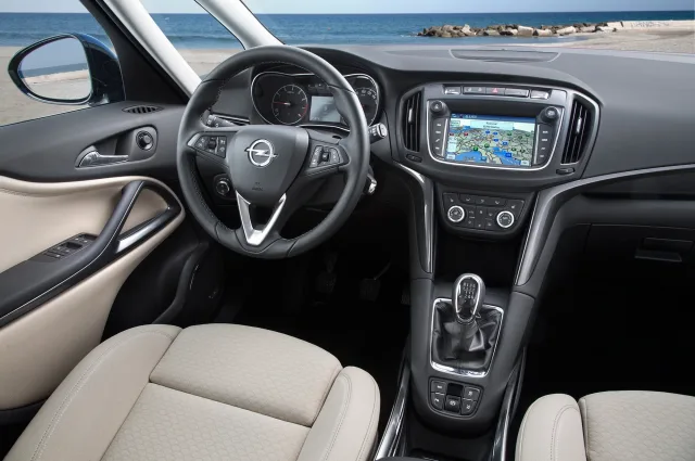 Opel Zafira 2016 мінівен — 12