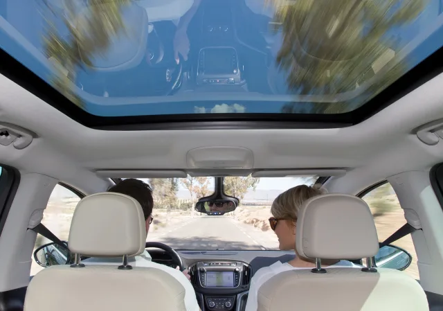 Opel Zafira 2016 мінівен — 15