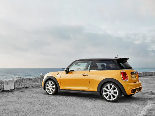 MINI 3 Door хетчбек — 9