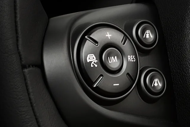 MINI 3 Door хетчбек — 13