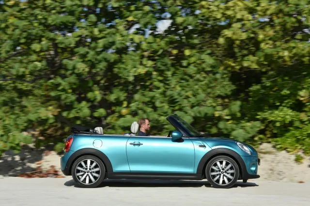 MINI Cabrio convertible — 19