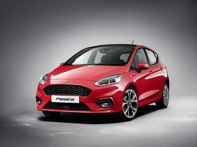 Ford Fiesta хетчбек — 3