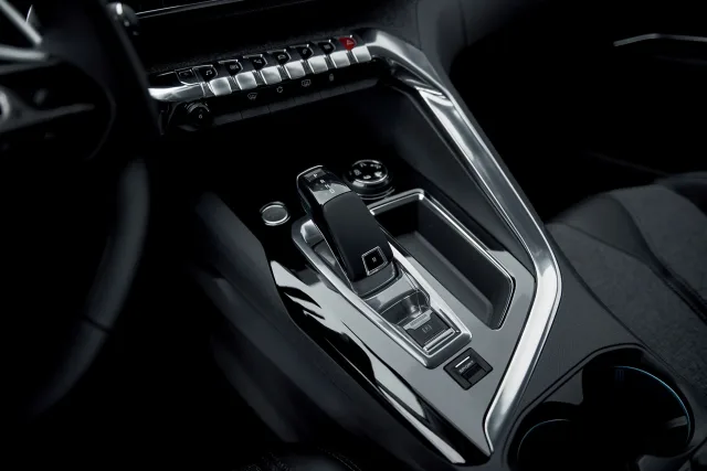 Peugeot 3008 2016 crossover — 24
