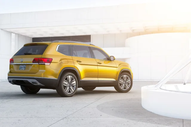 Volkswagen Atlas crossover — 3