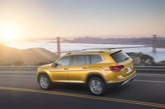 Volkswagen Atlas crossover — 4