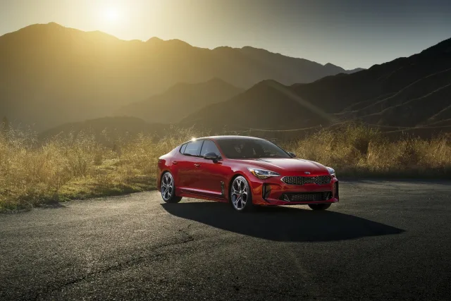 KIA Stinger хетчбек — 5