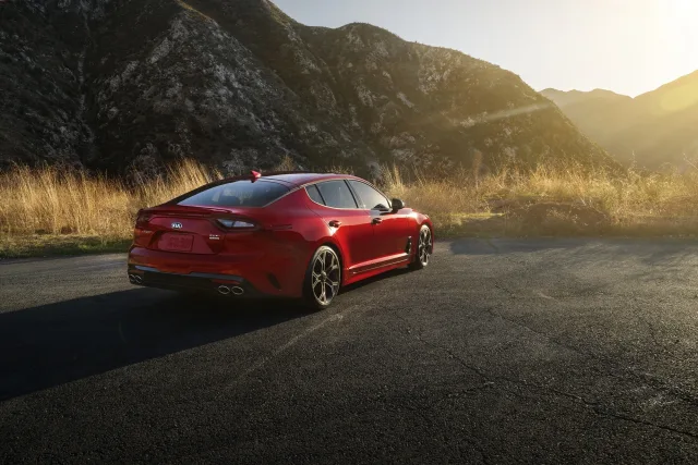 KIA Stinger хетчбек — 6