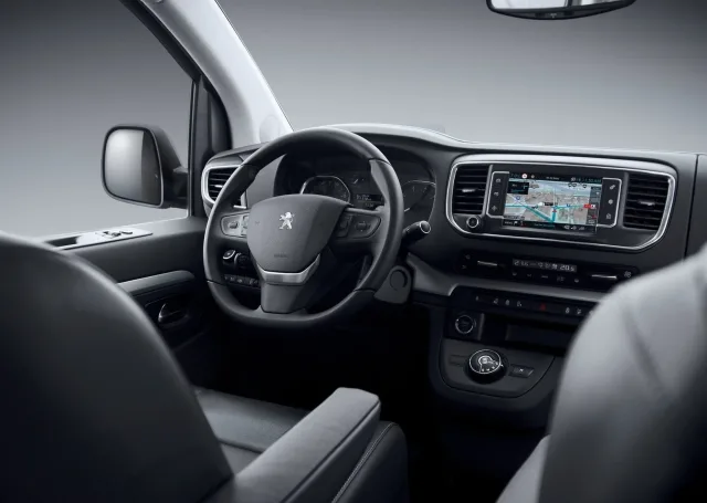 Peugeot Traveller мінівен — 9