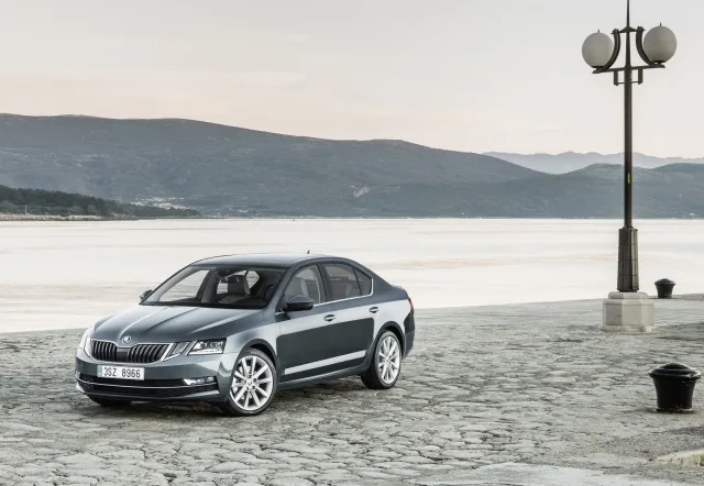 Skoda Octavia A7 FL хетчбек — 6