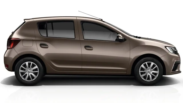 Renault Sandero хетчбек — 3