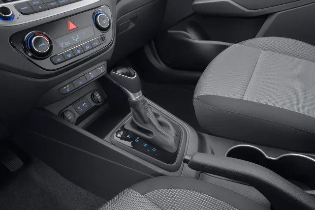 Hyundai Accent 2014 (Хюндай, Хундай Акцент) седан — 12