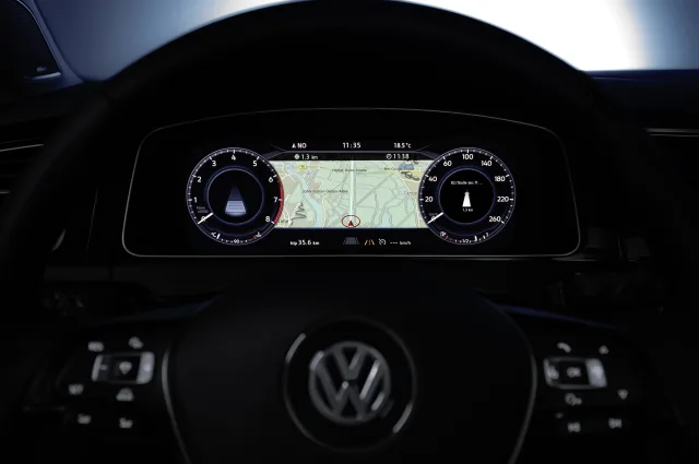 Volkswagen Golf VII 1.4 TSI AT Team — 10