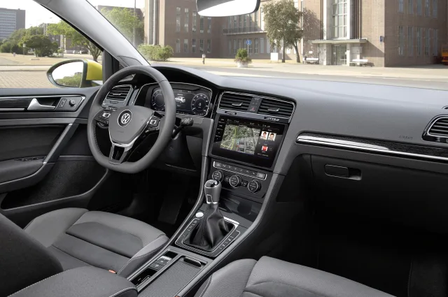 Volkswagen Golf VII 1.4 TSI AT Team — 14