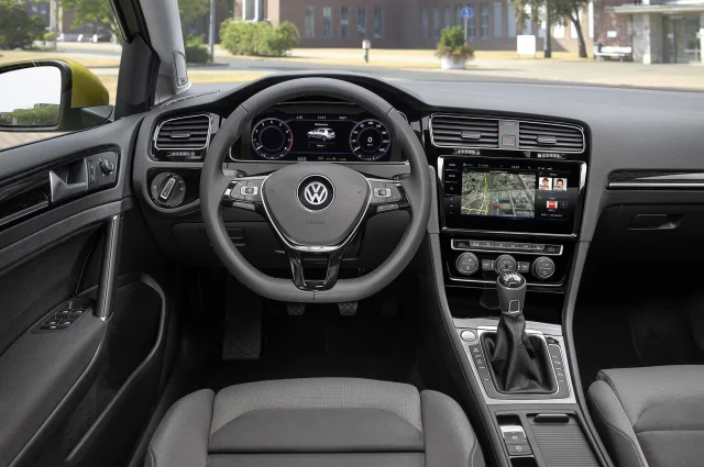 Volkswagen Golf VII 1.4 TSI AT Team — 15