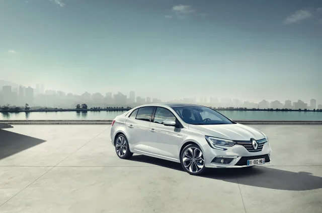 Renault Megane IV Sedan sedan — 5