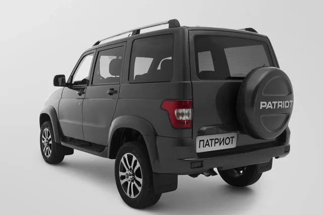 УАЗ Patriot 2.7 MT Привилегия — 2