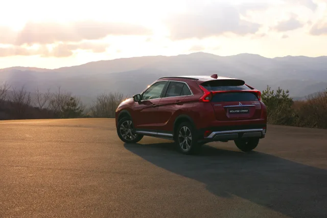 Mitsubishi Eclipse Cross 2017 кросовер — 8