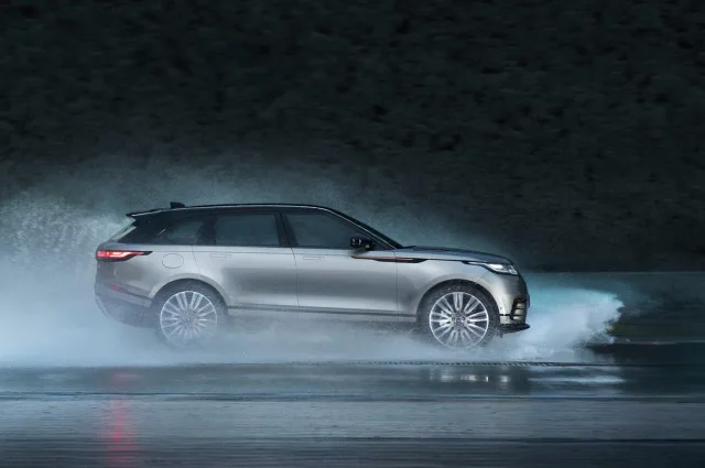 Land Rover Range Rover Velar 2017 (Ленд Ровер Рейндж Ровер Велар) кроссовер — 11