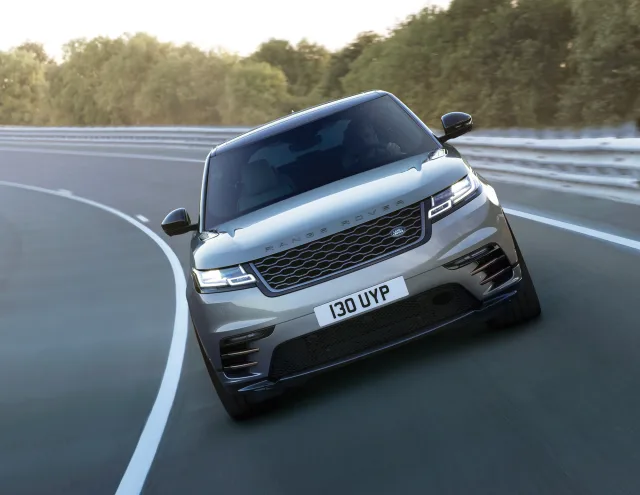 Land Rover Range Rover Velar 2017 (Ленд Ровер Рейндж Ровер Велар) кроссовер — 17
