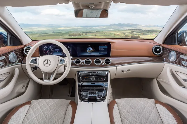 Mercedes-Benz E-Class Wagon 200d AT — 17