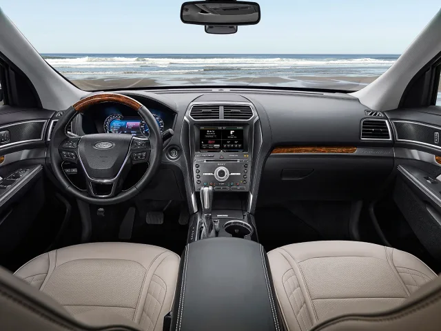 Ford Explorer 2014 crossover — 11