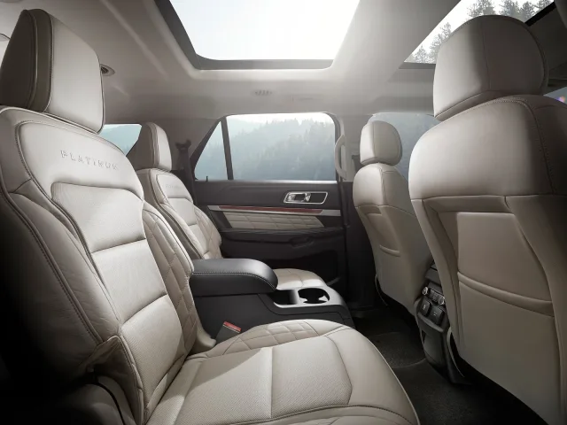 Ford Explorer 2014 crossover — 12