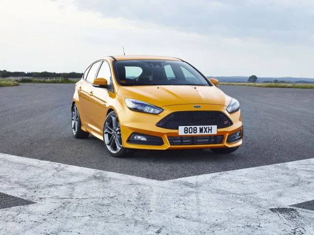Ford Focus ST 2014 хетчбек — 6
