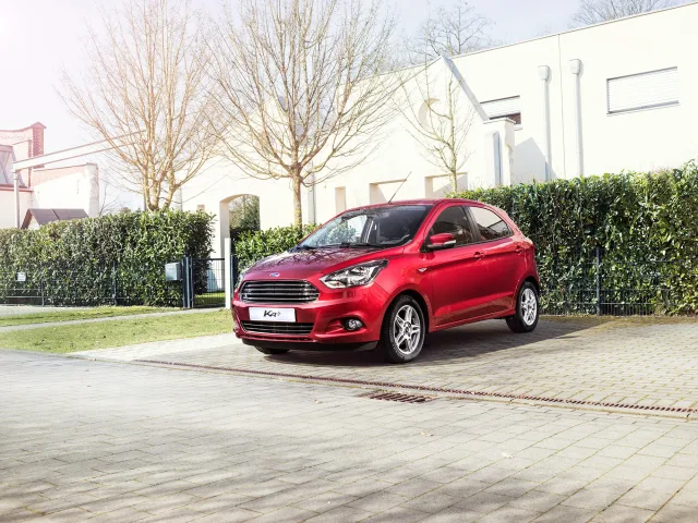 Ford Ka+ hatchback — 10