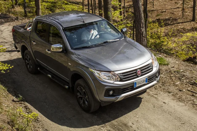 Fiat Fullback pickup — 4