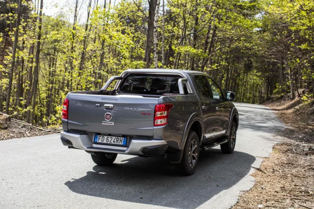 Fiat Fullback pickup — 8