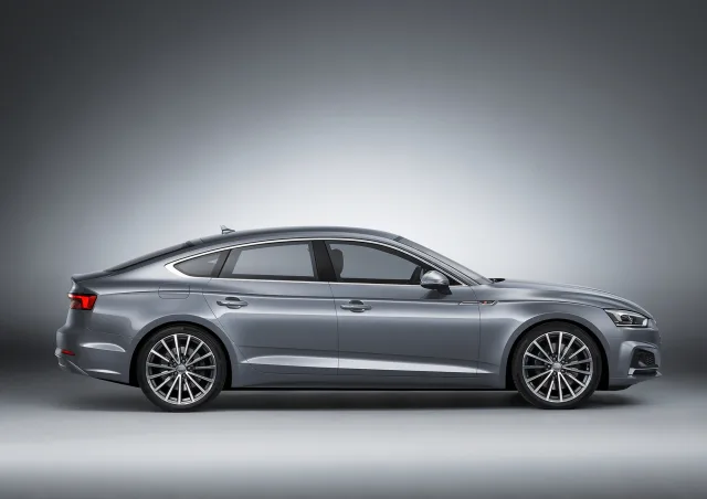 Audi A5 Sportback 2.0D AT Basis — 11