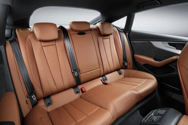 Audi A5 Sportback 2.0D AT Basis — 16