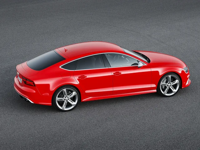 Audi RS7 Sportback 2015 хетчбек — 4