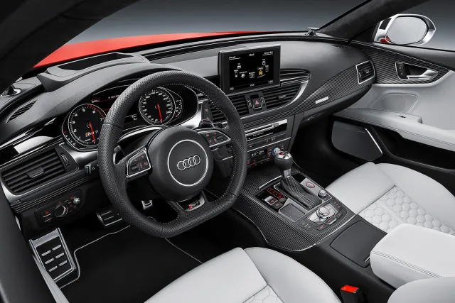 Audi RS7 Sportback 2015 хетчбек — 7