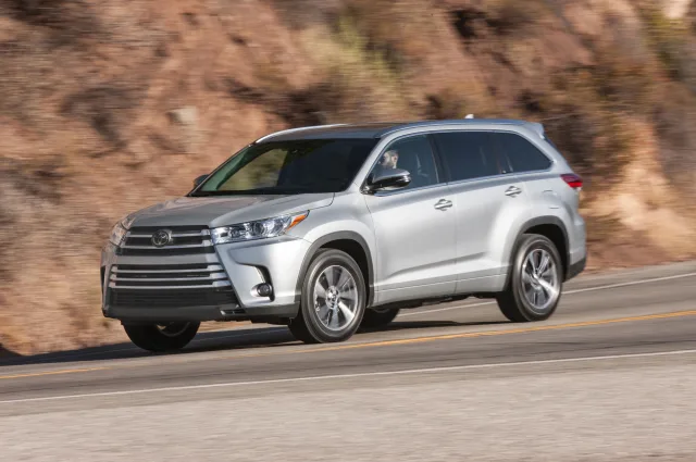 Toyota Highlander 2.7 AT Elegance — 3