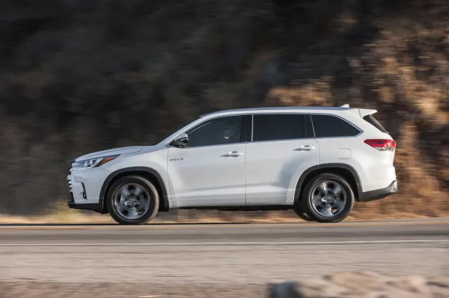 Toyota Highlander 2.7 AT Elegance — 5