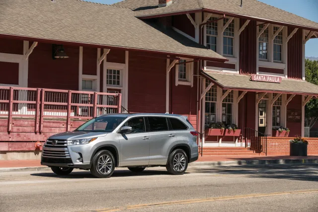 Toyota Highlander 2.7 AT Elegance — 6