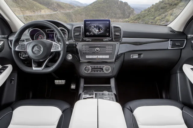 Mercedes-Benz GLE 400 AT 4MATIC — 13
