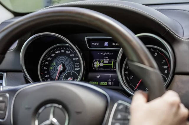 Mercedes-Benz GLE 400 AT 4MATIC — 14