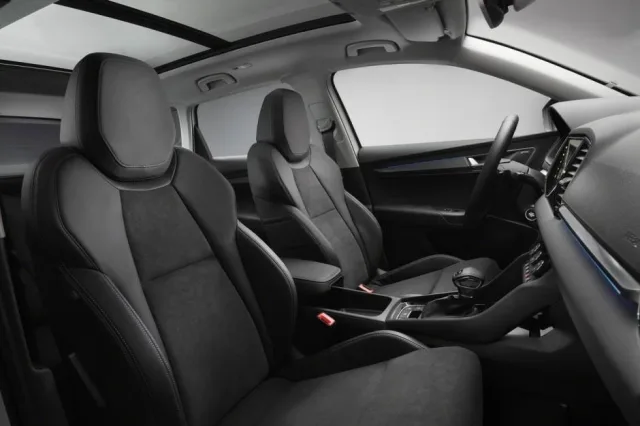 Skoda Karoq (Шкода Карок) кроссовер — 16