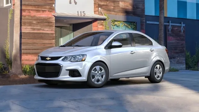 Chevrolet Aveo 2017 седан — 5