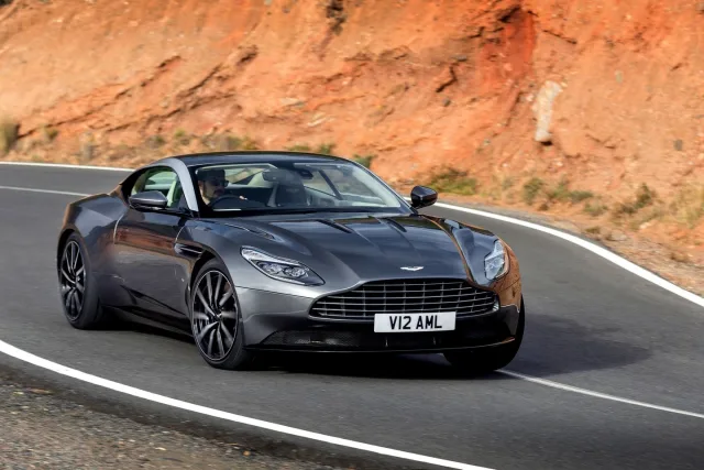 Aston Martin DB11 5.2 AT Launch Edition — 11
